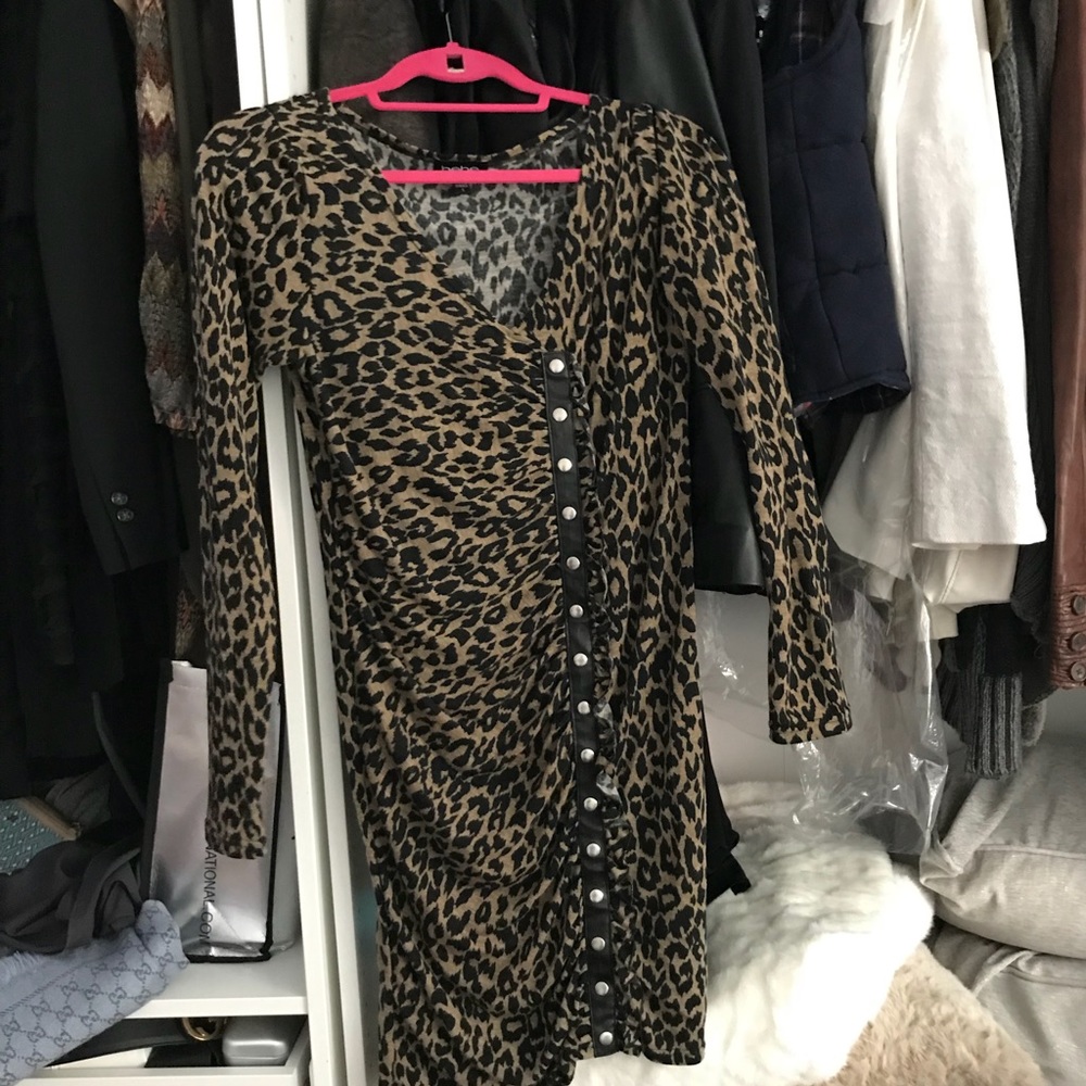 Leopard bebe dress!!!!